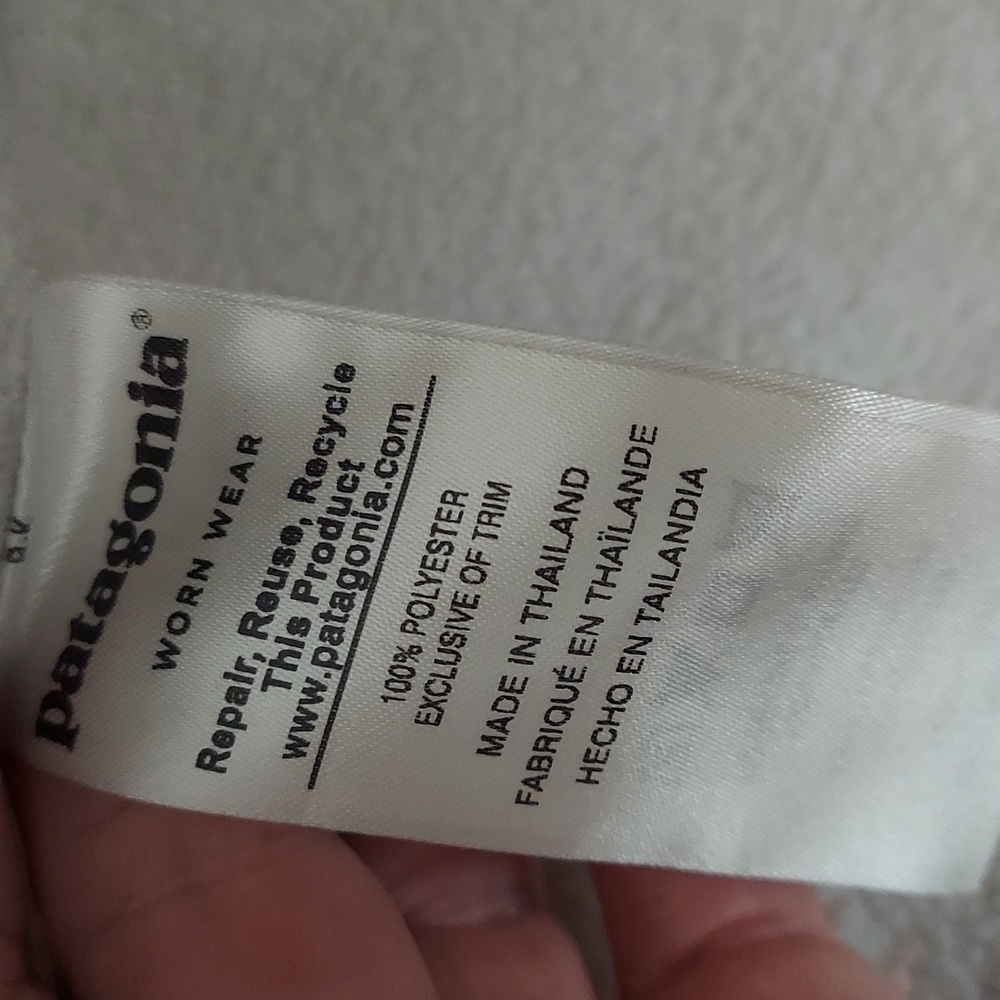 Medium Patagonia Pullover - image 5